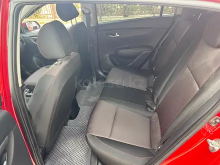 Kia Rio 2021 года за 7 000 000 тг. в Атырау – фото 12