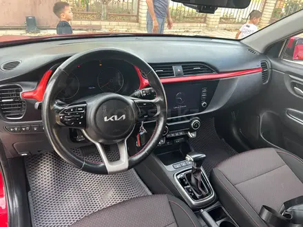 Kia Rio 2021 года за 7 000 000 тг. в Атырау – фото 9