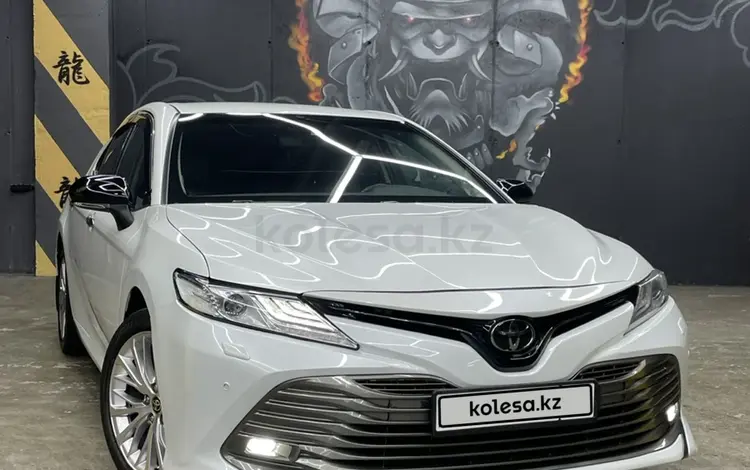 Toyota Camry 2021 года за 17 700 000 тг. в Алматы