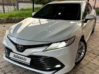 Toyota Camry 2018 года за 13 200 000 тг. в Шымкент