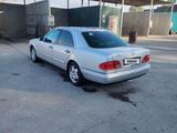 Mercedes-Benz E 280 1998 года за 2 000 000 тг. в Тараз – фото 2
