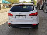 Hyundai Santa Fe 2014 года за 9 000 000 тг. в Актобе – фото 2