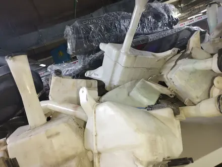 Расширительный бачок LEXUS RX300 за 20 000 тг. в Астана – фото 2