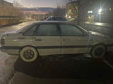 Volkswagen Passat 1991 года за 600 000 тг. в Астана – фото 3