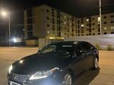 Lexus ES 300h 2013 года за 7 000 000 тг. в Атырау – фото 4