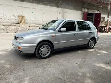 Volkswagen Golf 1996 года за 3 000 000 тг. в Шымкент