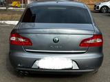 Skoda Superb 2012 года за 3 500 000 тг. в Уральск – фото 4