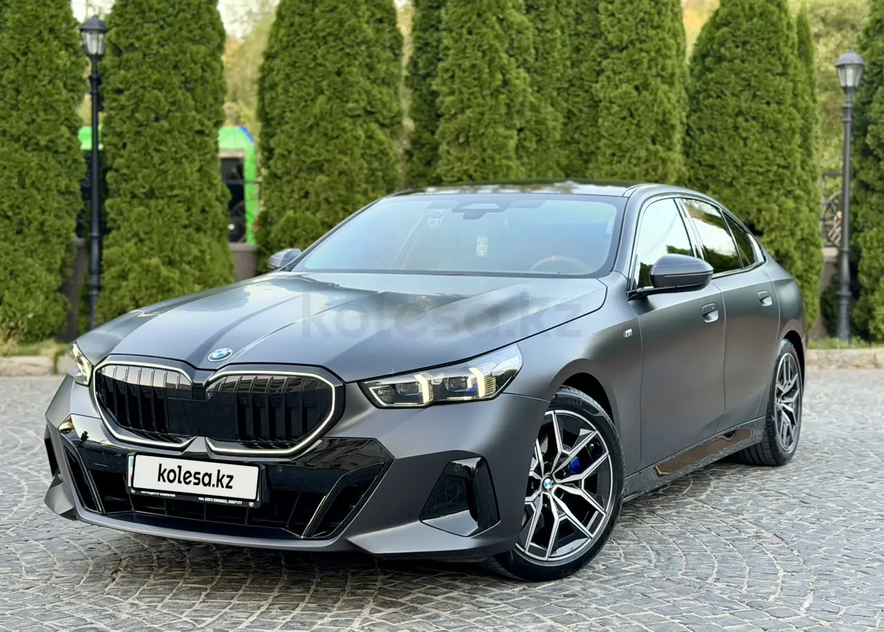 BMW 5 Series, 2023