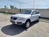 Volkswagen Touareg 2004 года за 3 850 000 тг. в Рудный – фото 2