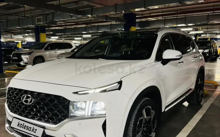 Hyundai Santa Fe 2022 года за 16 800 000 тг. в Астана