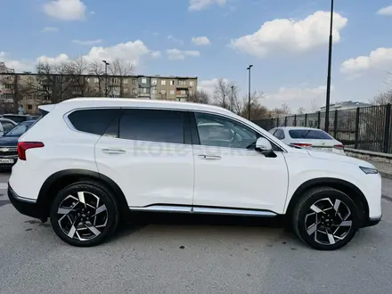 Hyundai Santa Fe 2022 года за 16 800 000 тг. в Астана – фото 32