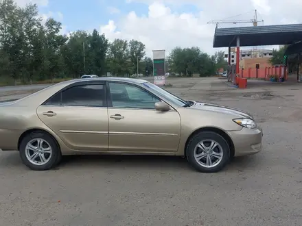 Toyota Camry 2005 года за 4 500 000 тг. в Семей – фото 2