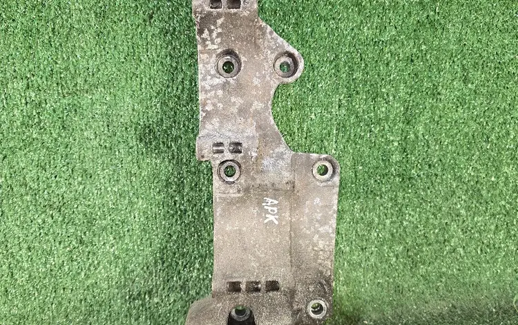 Кронштейн крепление генератора компрессора Фольксваген Гольф 4 2.0 апк apk за 7 000 тг. в Алматы