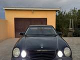 Mercedes-Benz E 320 2001 годаүшін5 000 000 тг. в Жанаозен – фото 2