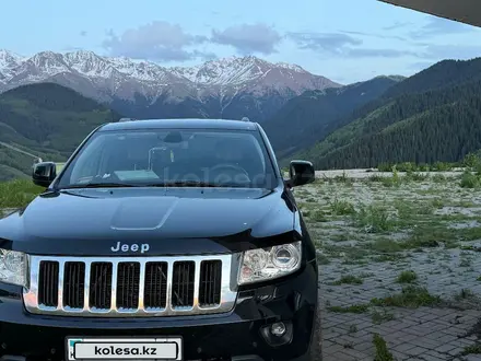 Jeep Grand Cherokee 2012 года за 11 500 000 тг. в Алматы – фото 4