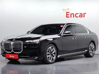 BMW 750 XDrive 3.0