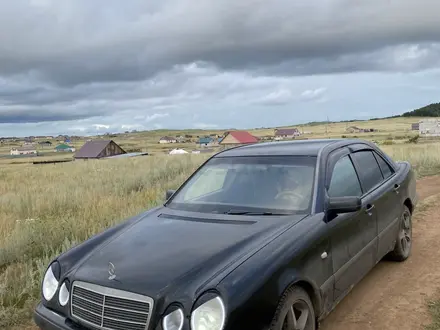 Mercedes-Benz E 200 1998 года за 1 950 000 тг. в Кокшетау – фото 9