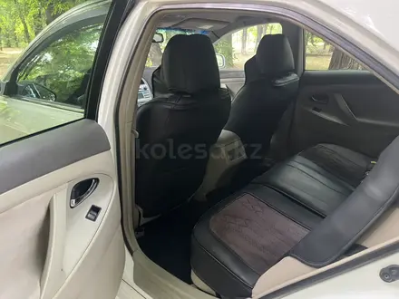 Toyota Camry 2007 года за 5 300 000 тг. в Тараз – фото 11