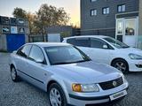 Volkswagen Passat 1997 года за 1 950 000 тг. в Актобе – фото 3