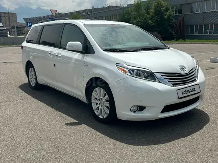 Toyota Sienna 2016 года за 17 300 000 тг. в Алматы – фото 3