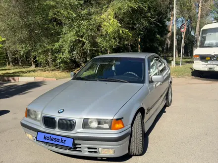 BMW 328 1996 года за 2 300 000 тг. в Алматы – фото 10