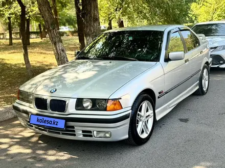 BMW 328 1996 года за 2 300 000 тг. в Алматы – фото 2