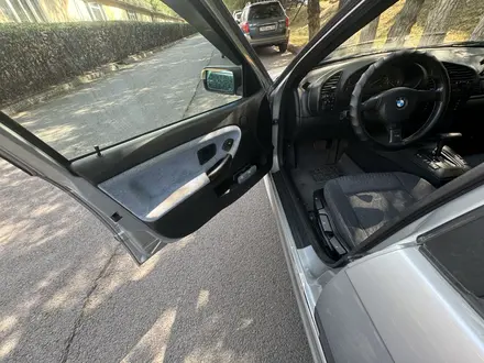 BMW 328 1996 года за 2 300 000 тг. в Алматы – фото 38