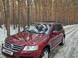 Volkswagen Touareg 2004 года за 4 500 000 тг. в Петропавловск – фото 5