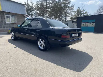 Mercedes-Benz E 220 1993 годаүшін1 500 000 тг. в Алматы – фото 2