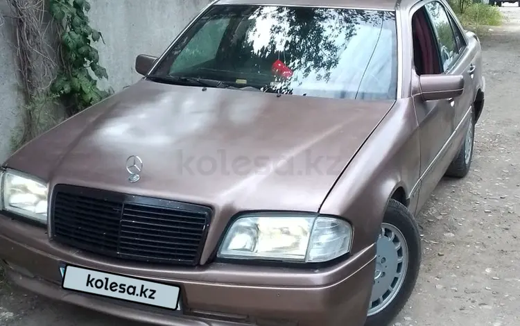 Mercedes-Benz C 200 1994 года за 1 050 000 тг. в Алматы