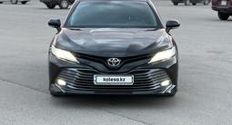 Toyota Camry 2019 года за 14 800 000 тг. в Алматы – фото 2