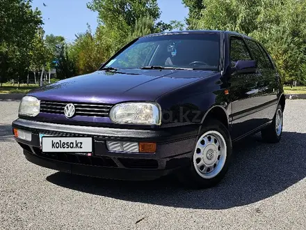 Volkswagen Golf 1995 года за 2 800 000 тг. в Шымкент