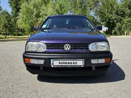Volkswagen Golf 1995 года за 2 800 000 тг. в Шымкент – фото 3