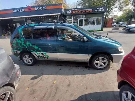Toyota Ipsum 1996 года за 2 650 000 тг. в Алматы – фото 2