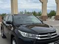 Toyota Highlander 2017 годаүшін10 800 000 тг. в Атырау – фото 2