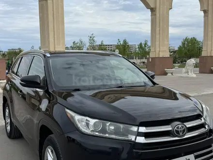 Toyota Highlander 2017 года за 10 800 000 тг. в Атырау – фото 2