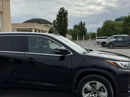 Toyota Highlander 2017 года за 10 800 000 тг. в Атырау – фото 4