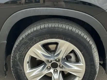 Toyota Highlander 2017 года за 10 800 000 тг. в Атырау – фото 3