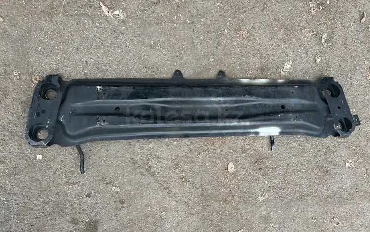 Балка коробки автомат на Suzuki Grand Vitara 2.0 за 15 000 тг. в Алматы
