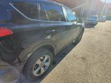 Toyota RAV4 2014 годаfor9 000 000 тг. в Атырау – фото 3