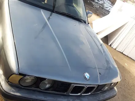 BMW 520 1990 года за 1 250 000 тг. в Шымкент – фото 3