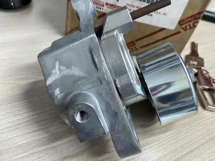 16620-31090 16620-0P030 Натяжитель для двигателя GR за 100 000 тг. в Алматы – фото 9