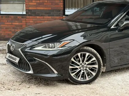 Lexus ES 250 2020 года за 20 900 000 тг. в Астана – фото 2