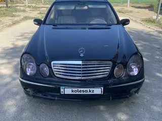 Mercedes-Benz E 320