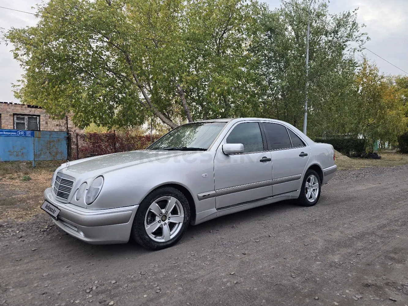 Mercedes-Benz E-Class, 1996