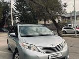 Toyota Sienna 2016 года за 13 600 000 тг. в Алматы
