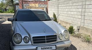 Mercedes-Benz E 240 1998 года за 3 500 000 тг. в Алматы