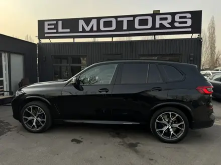 BMW X5 2019 года за 39 500 000 тг. в Алматы – фото 4