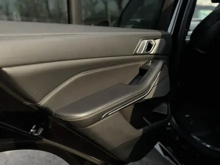 BMW X5 2019 года за 39 500 000 тг. в Алматы – фото 37