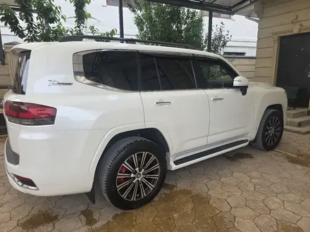 Toyota Land Cruiser 2021 года за 45 000 000 тг. в Атырау – фото 2